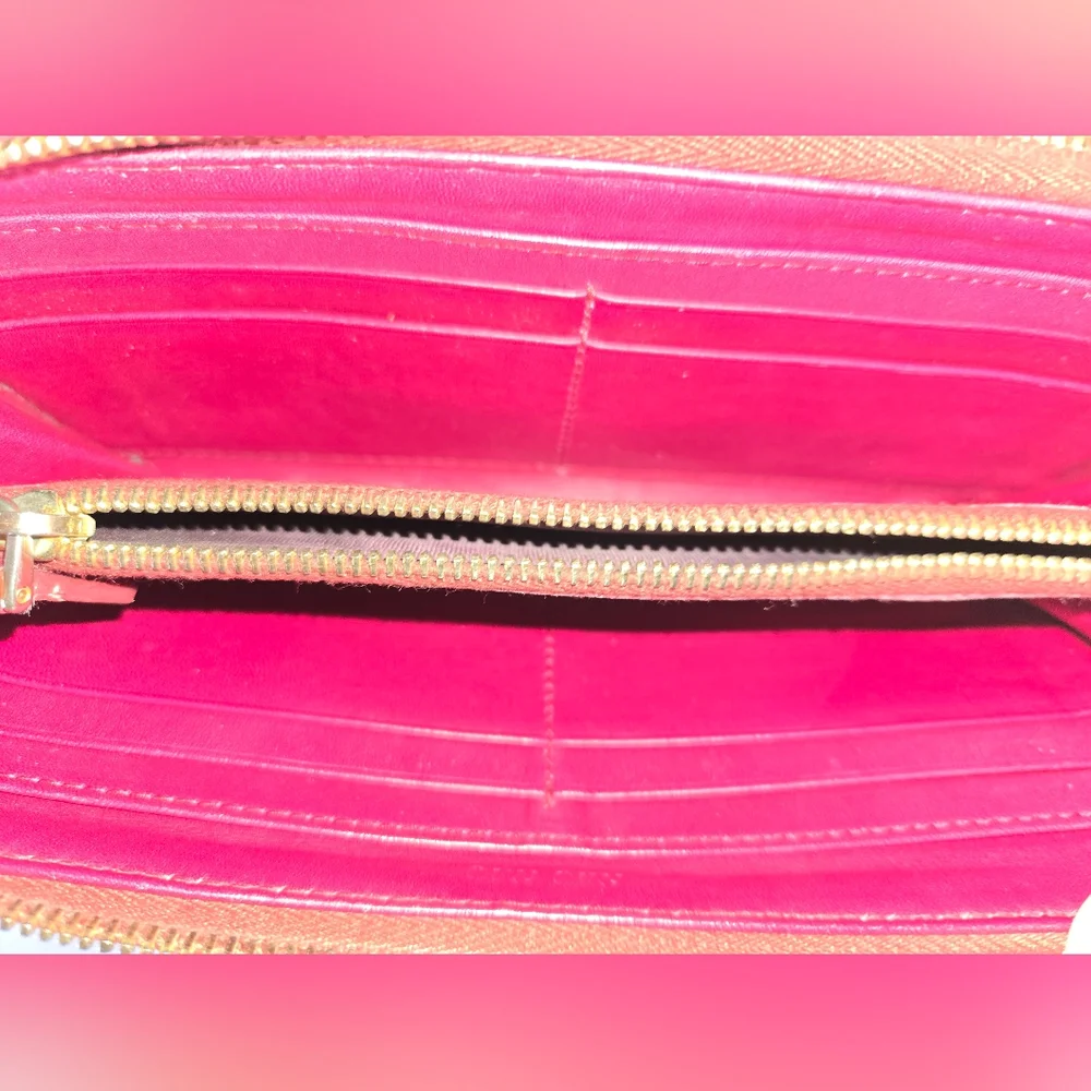 Miu Miu Dark Fuchsia Croc Embossed Leather Long Zip Wallet With COA - Picture 11 of 12